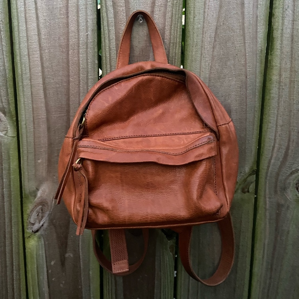 Madewell mini leather backpack - Picture 2 of 7